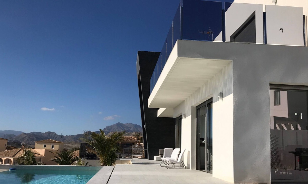 Llano de los Pastores Villa | Fantastic new modern villa with infinity pool, wifi, air conditioning
