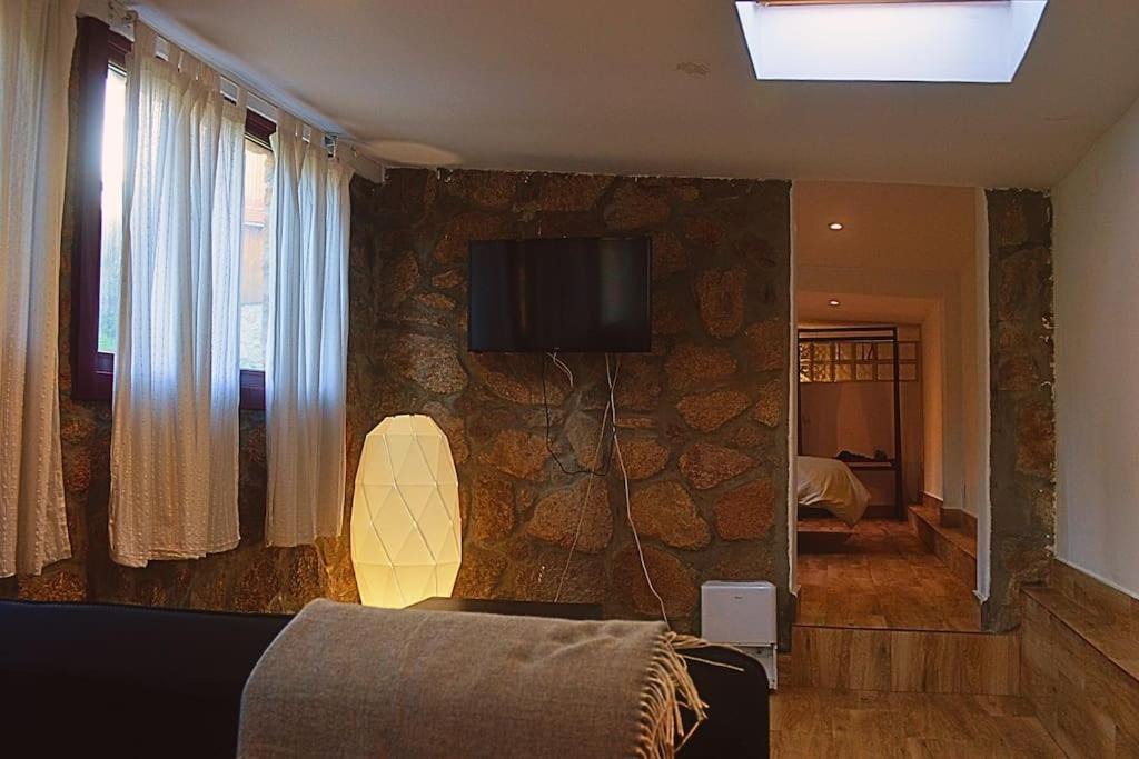 Ferrol House | Finca con Piscina en Doniños