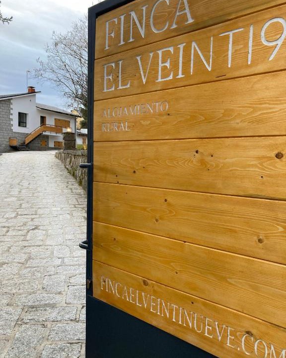 Navacerrada Apartment | Finca el Veinti9