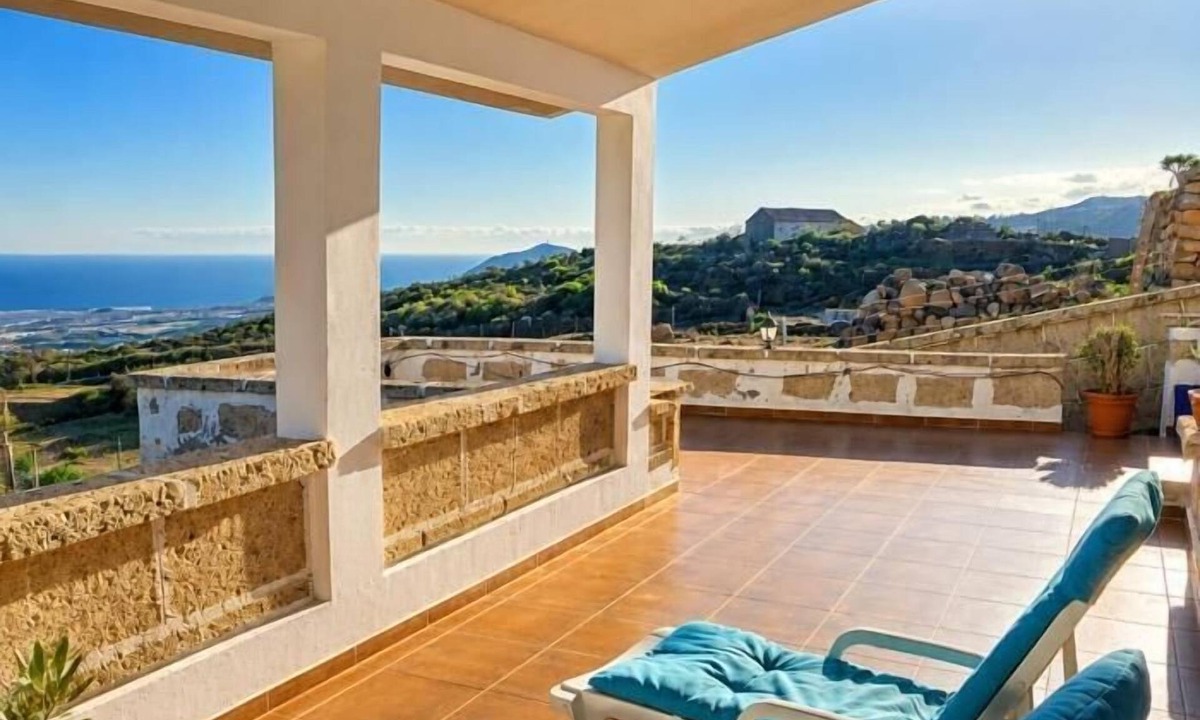 Granadilla de Abona Villa | Finca Los Blanquitos Amazing with 3,000 m2 of land