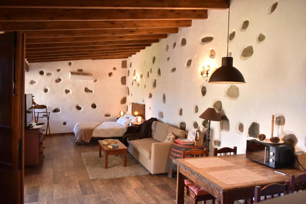 La Montana House | Finca Mariola - Alpendre