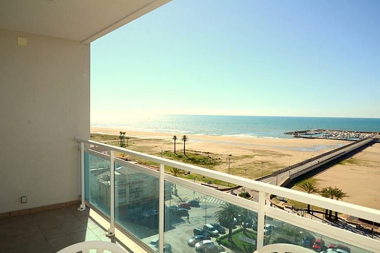 Comarruga Apartment | FINQUES SEGARRA - Central studio on the seafront