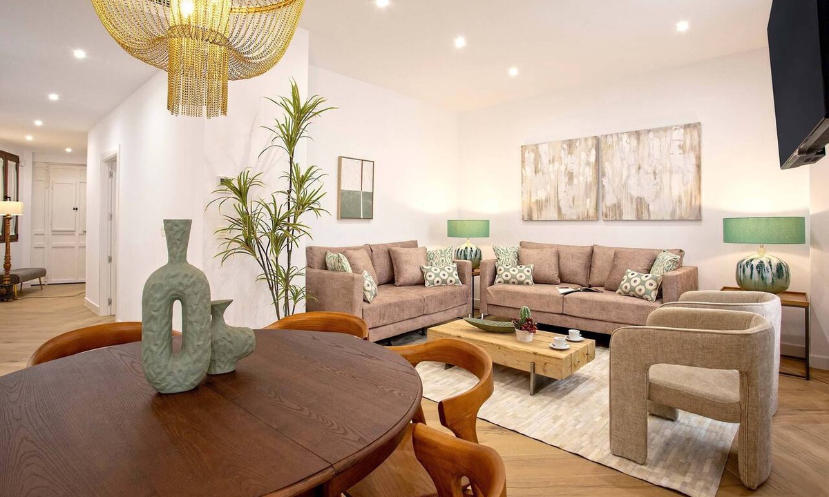 Granada City Center Apartment | Genteel Home Capiteles