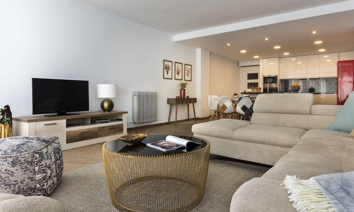 Centro - Sagrario Apartment | Genteel Home Tablas - Four Bedroom Apartment, Sleeps 8