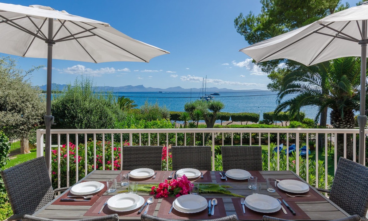 Alcanada House | GOLF - Chalet with sea views in Alcanada (Alcúdia). Free WiFi