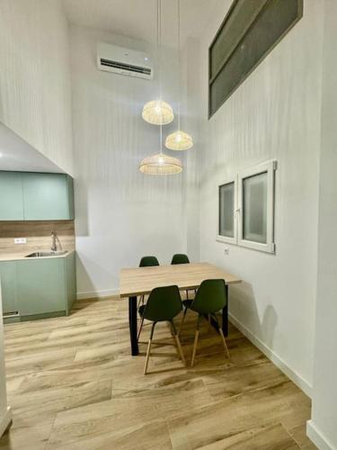 Nou Moles Apartment | Gran apartamento a pie de calle
