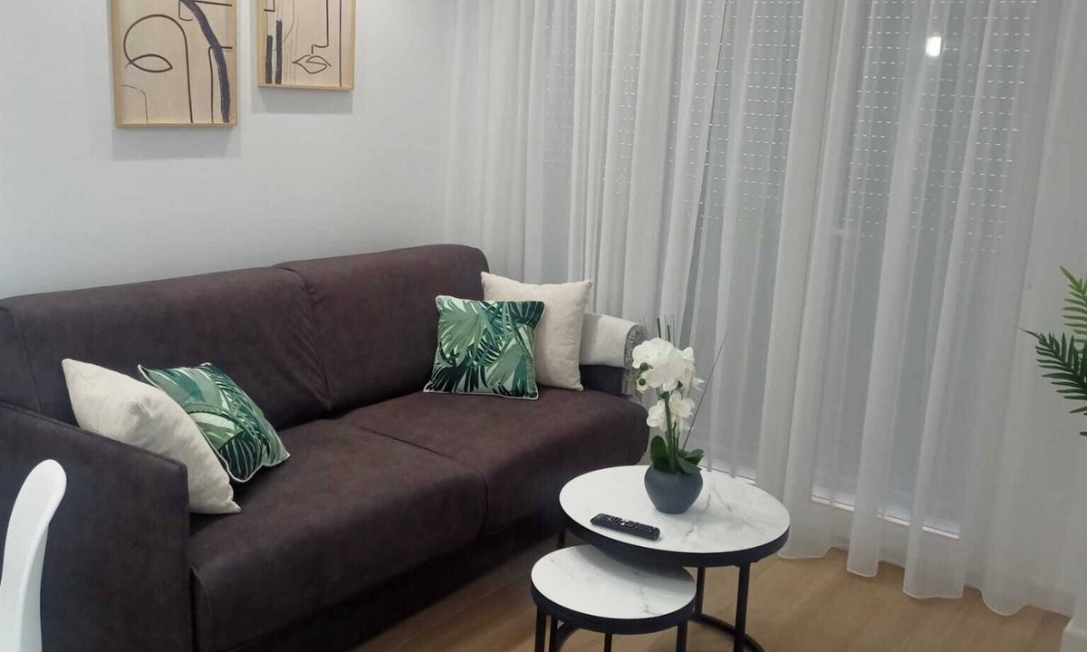 Camino de Ronda Apartment | Granada-Arabial Apartment