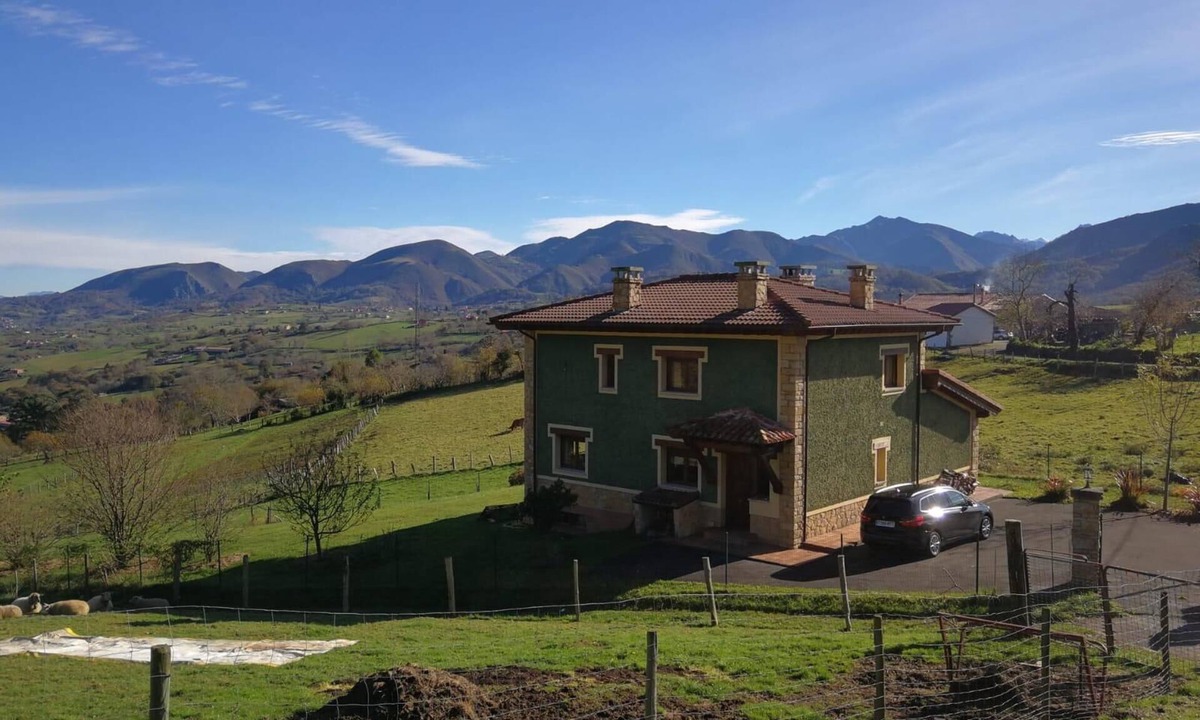 La Llana House | Green House of Bierces