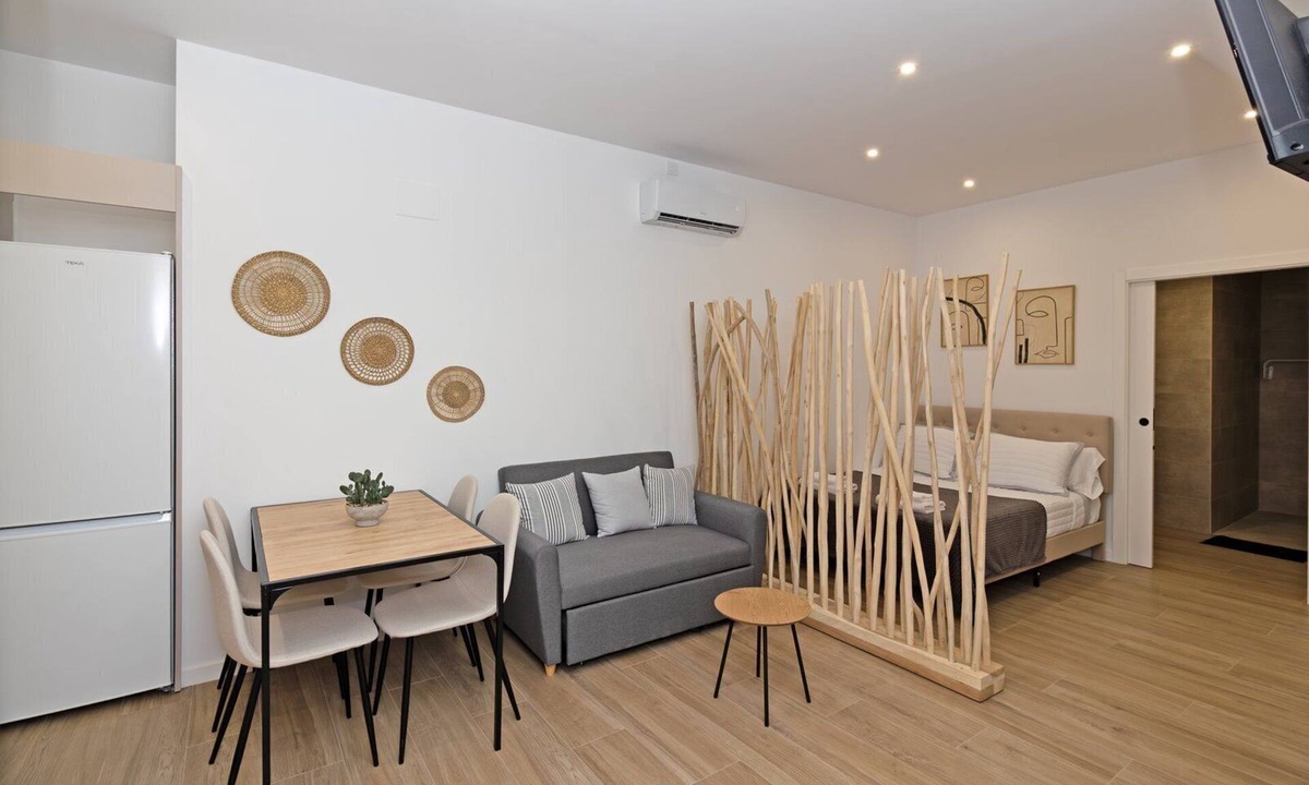 Algiros Apartment | GuestReady - Loft close to University area
