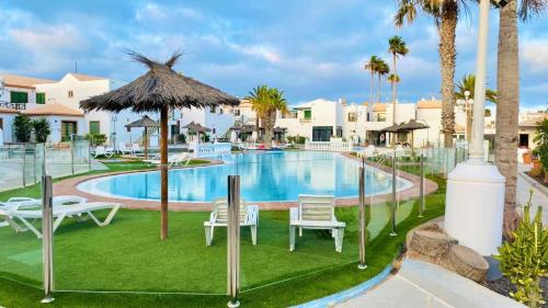 Castillo Caleta de Fuste Apartment | Happiness