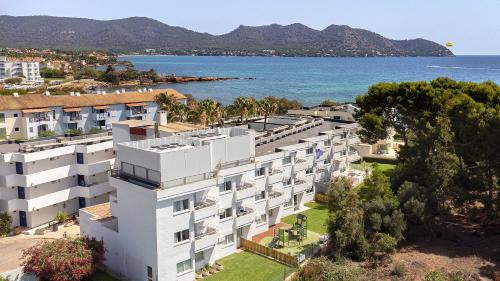 Cala Bona Hotel | Hipotels Apartamentos Cala Bona