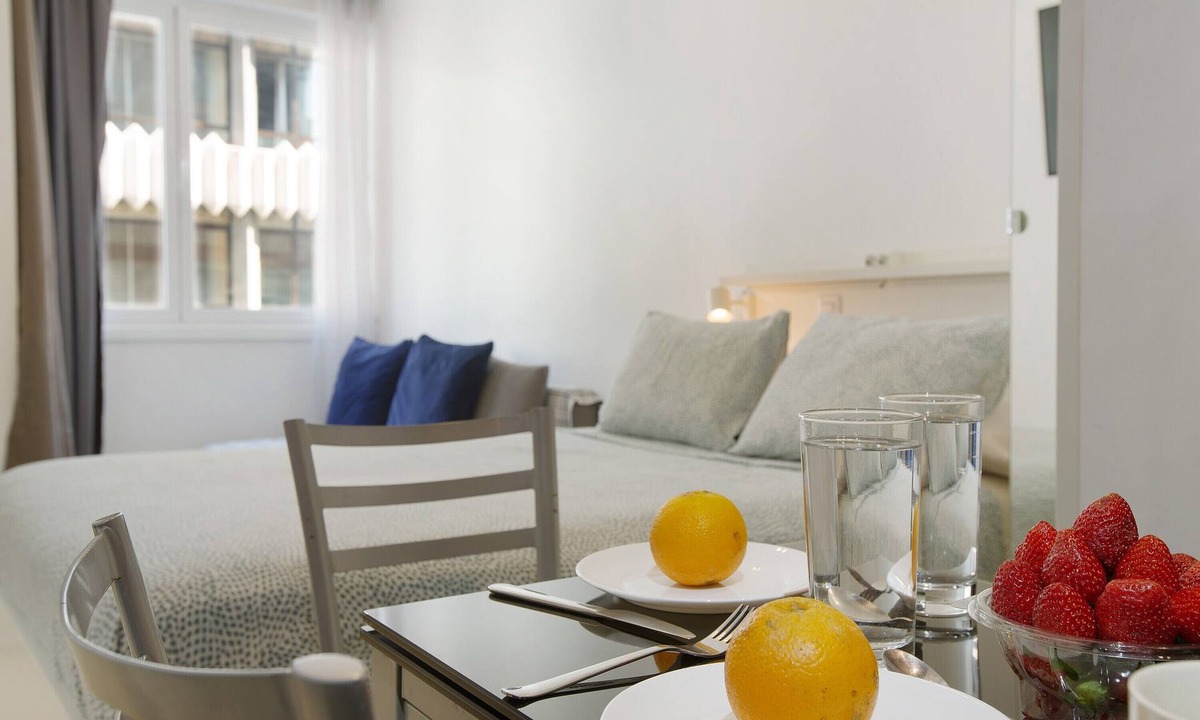 Las Palmas de Gran Canaria House | Holiday Home 'Beach Studio Apartment Canteras' with Sea View & Wi-Fi