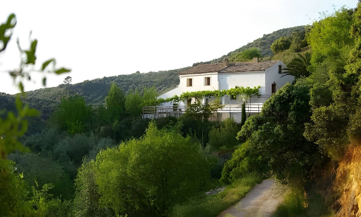 Villanueva del Arzobispo House | Holiday Home 'Finca Rústica La Pájara' with Mountain View, Pool and Wi-Fi