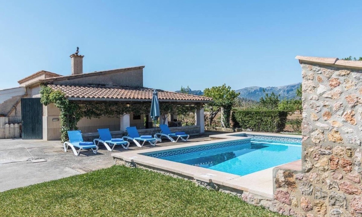 Pollensa Villa | Holiday Home "Catalina Petit" with Mountain View, Pool, Garden, Terrace & Wi-Fi