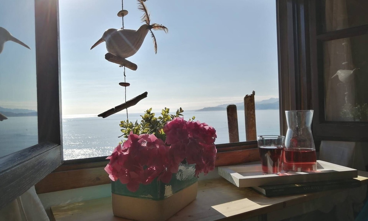 Lastres House | Holiday Home 'El Canto De Las Gaviotas' with Sea View, Balcony and Wi-Fi