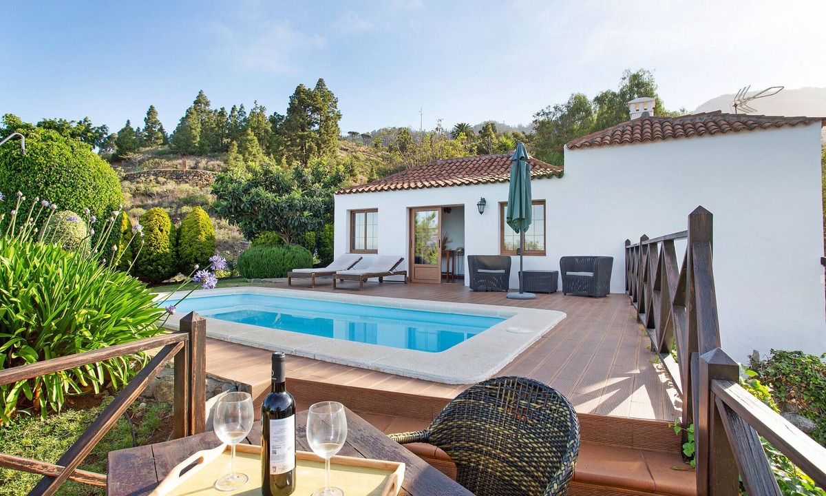 Tijarafe House | Holiday Home 'El Lomito' with Sea View, Wi-Fi and Air Conditioning