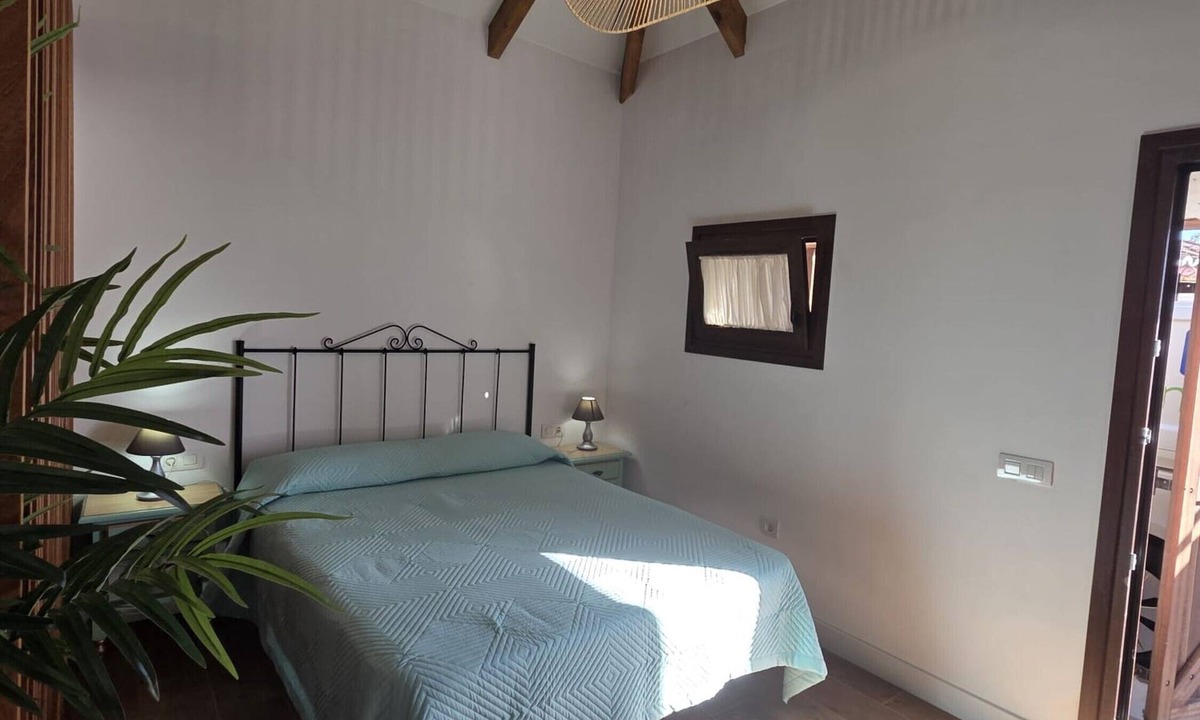 Malpaises House | Holiday Home 'El Moral 2' with Sea View, Private Terrace and Wi-Fi