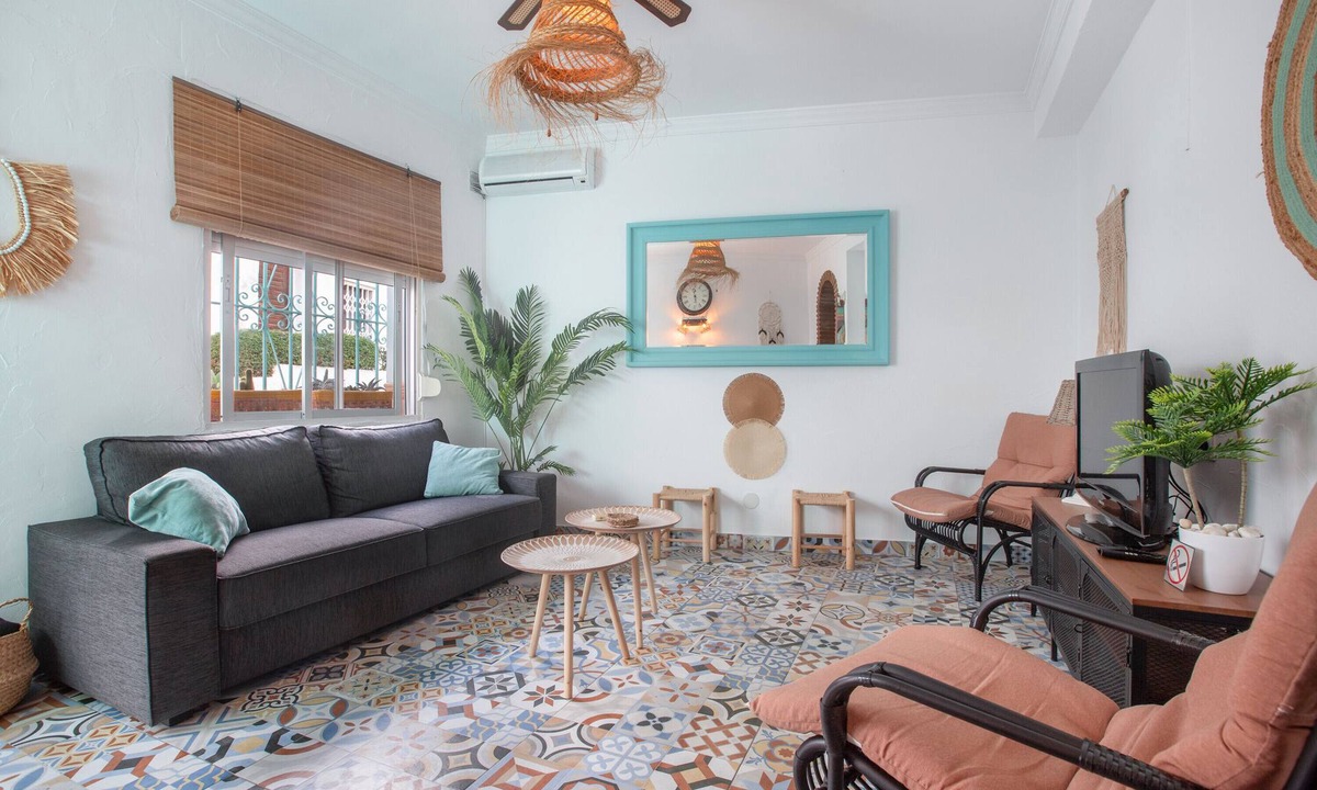 Benalmadena House | Holiday Home 'Gecko' with Private Terrace, Wi-Fi and Air Conditioning