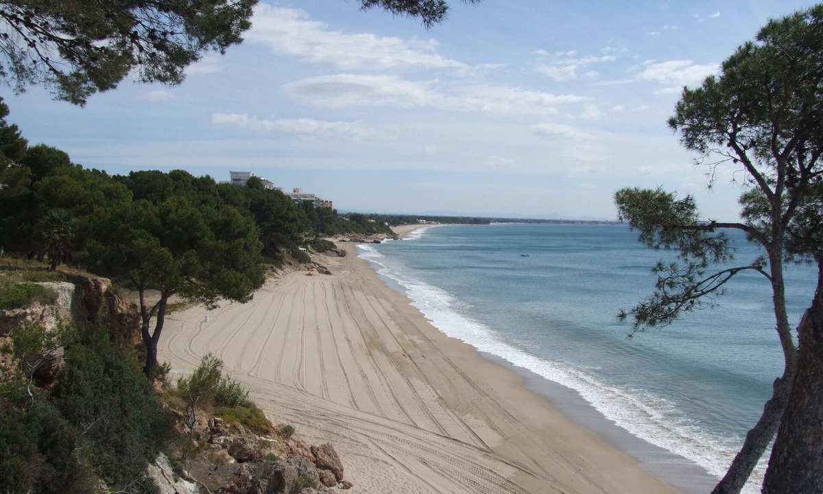 El Casalot House | Holiday Home "Margarete" with Mountain View, Shared Pool & A/C