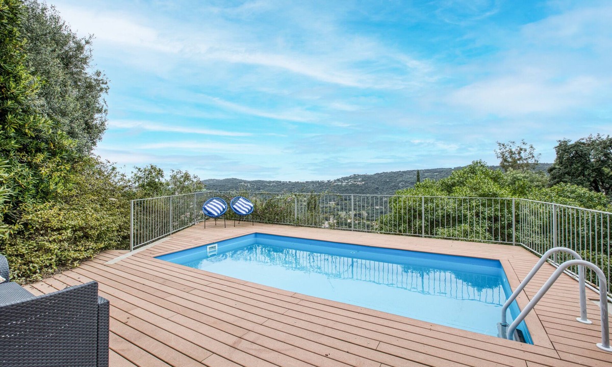 Calonge House | Holiday Home 'Mathilda' with Sea View, Wi-Fi and Air Conditioning