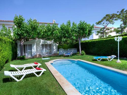 El Casalot House | Holiday Home Montalt VI by Interhome