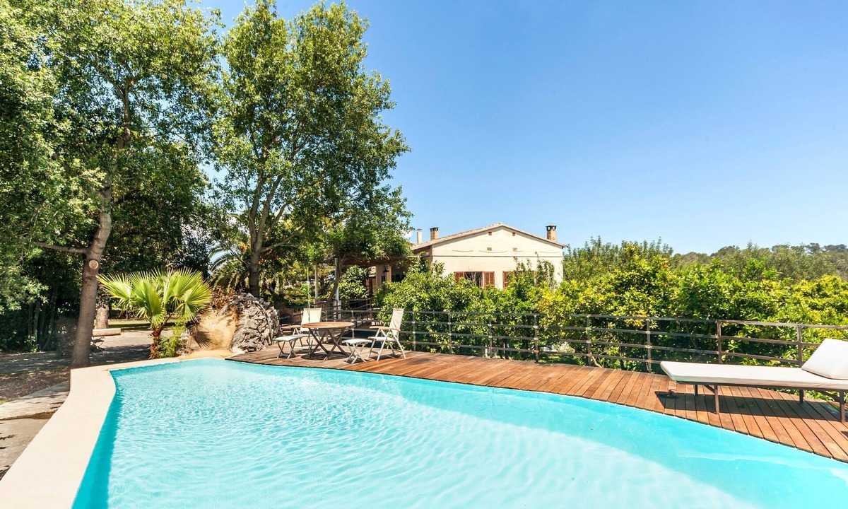 Sencelles Villa | Holiday Home "Sa Teulera de Sencelles" with Pool & Wi-Fi