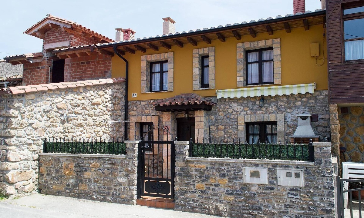 Obaya House | Holiday house Gobiendes for 3 - 4 persons with 2 bedrooms - Twin house
