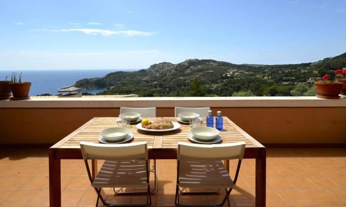 Aiguablava Apartment | Holiday rental apartment with swimming pool in Begur, Aiguablava