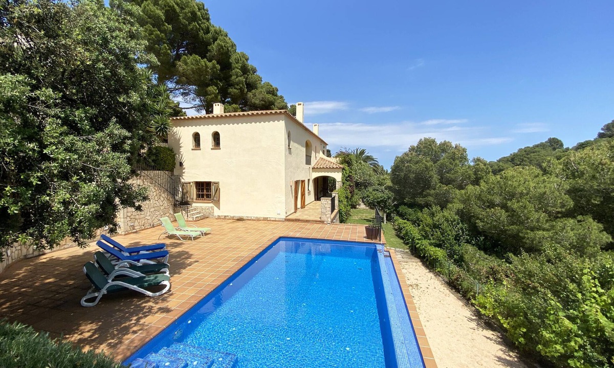 Aiguablava House | Holiday rental villa with swimming pool in Begur, Sa Tuna