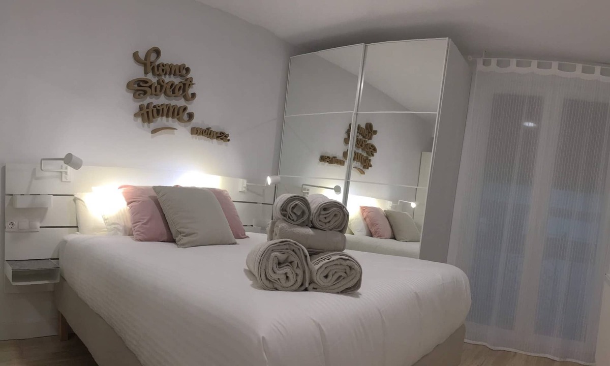 Taconera Condo | Home Sweet Home Main Street UAT 00986