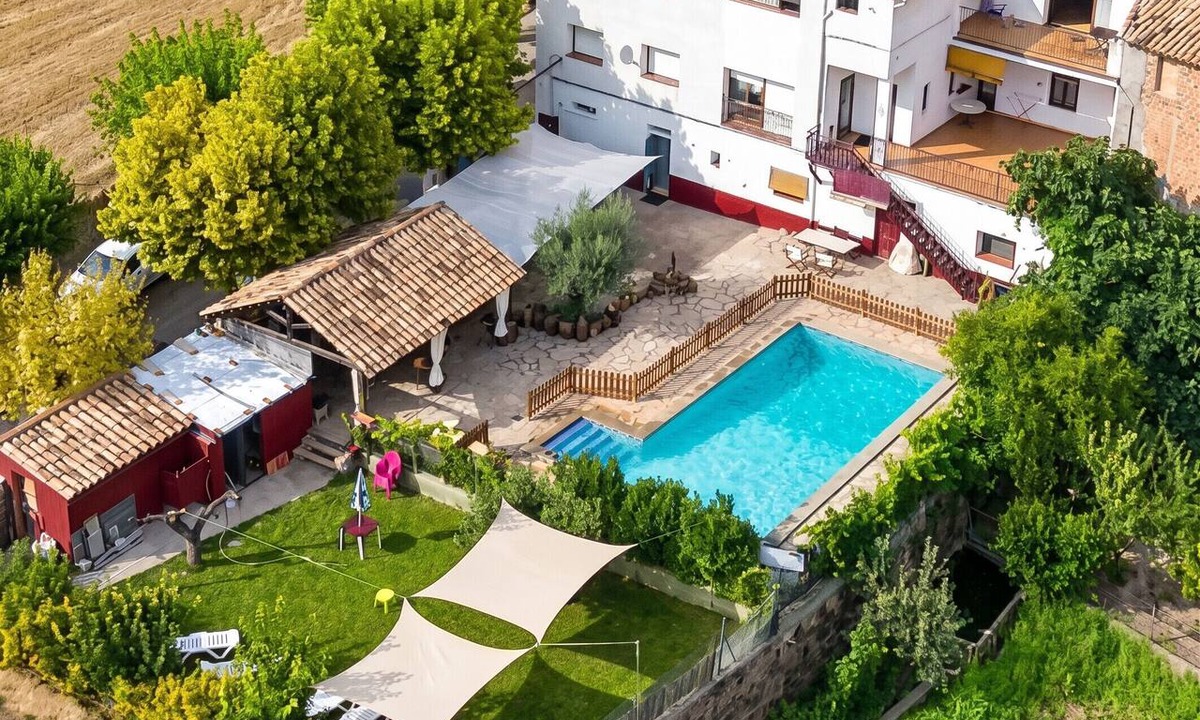 Graus Apartment | Homerez - Apartment in Torres del Obispo