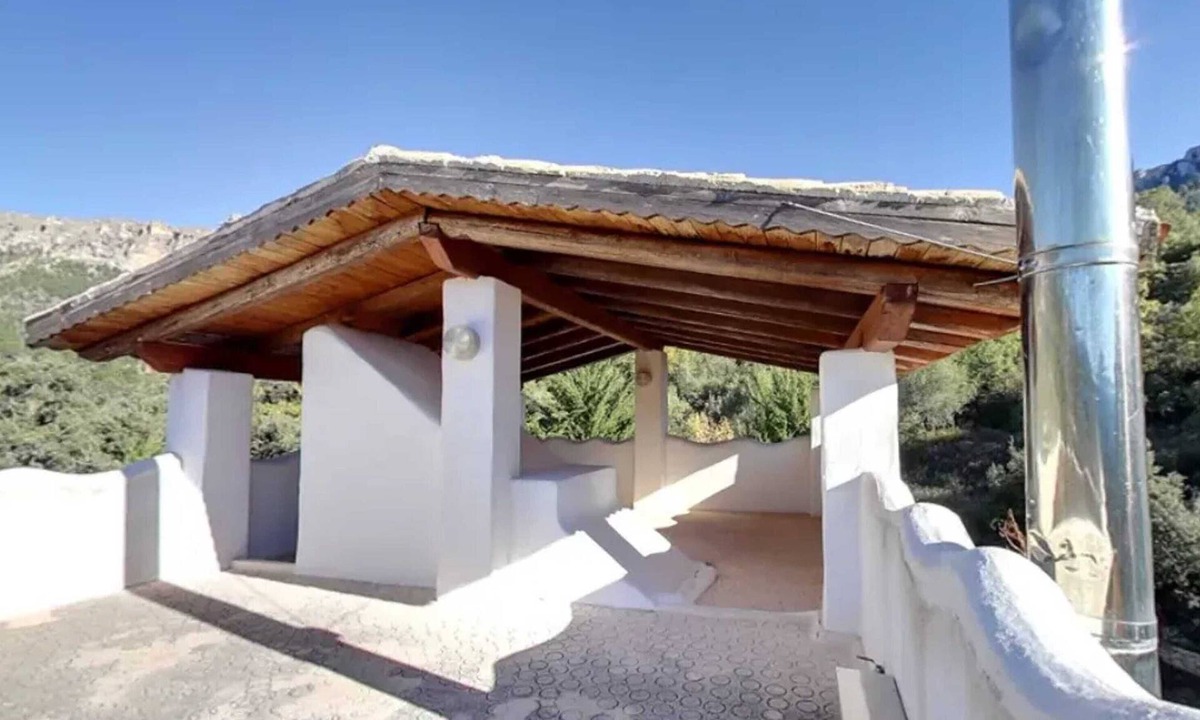Majada Carrasca Apartment | Homerez - Apartment in Yeste