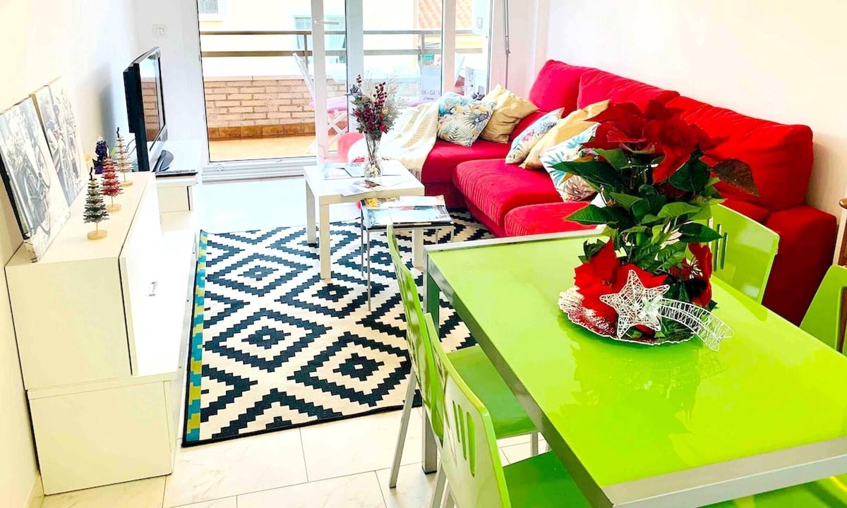Santona Apartment | Homerez - Beautiful appartement 500 m away from the beach for 4 ppl. at Santoña