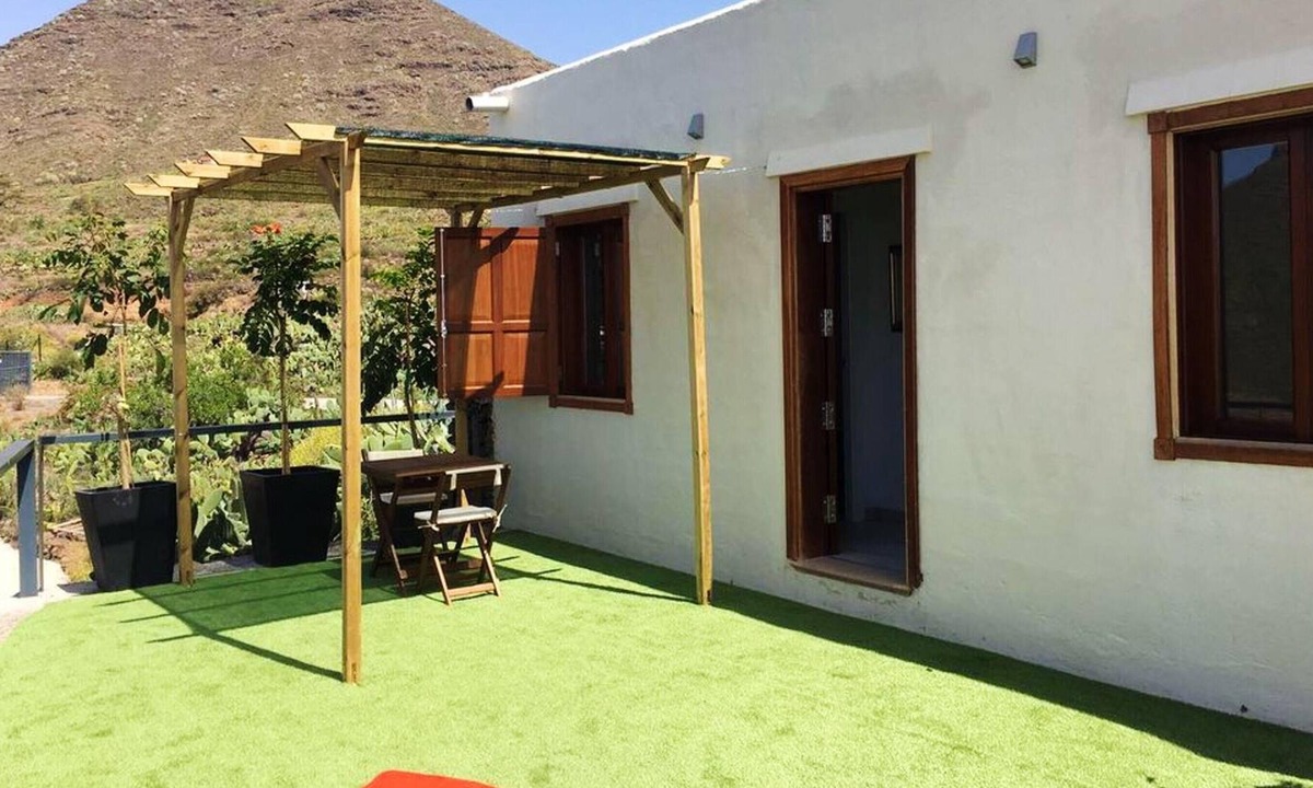 El Madronal House | Homerez - Big house 12 km away from the beach for 9 ppl. with terrace at Arona