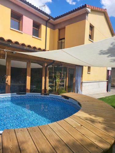 Hornillos del Camino Hostel | Hornillos Meeting Point (Pilgrim Hostel)