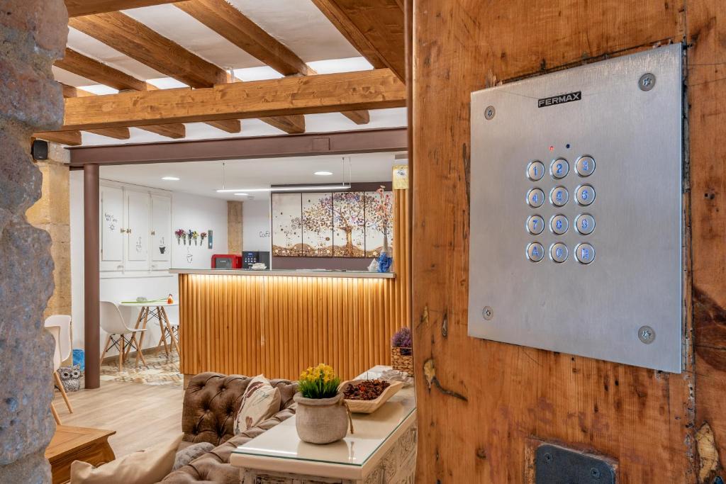 Old Town Hotel | Hostal 977
