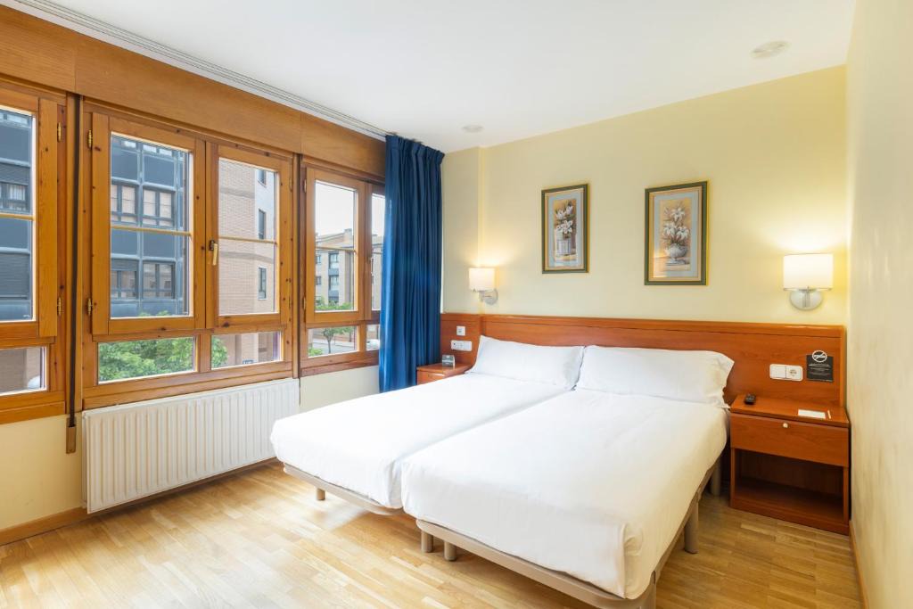 Soria House | Hostal Alda Río Duero