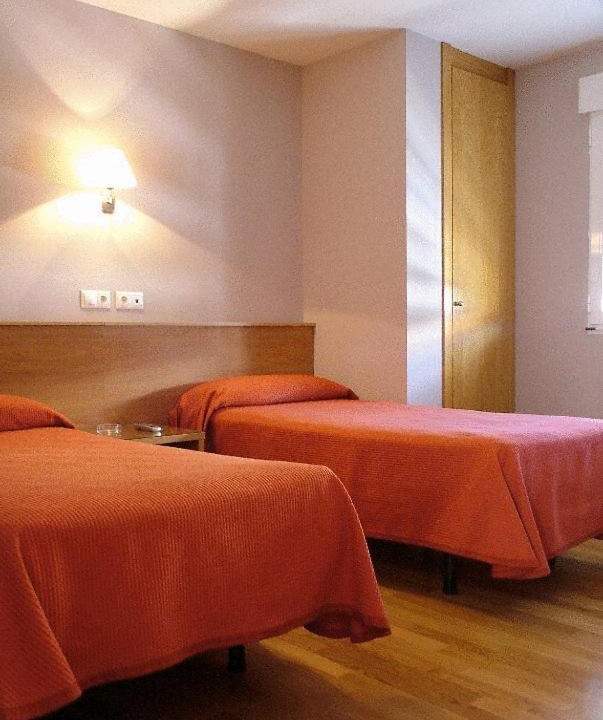 Aranda de Duero House | Hostal CC