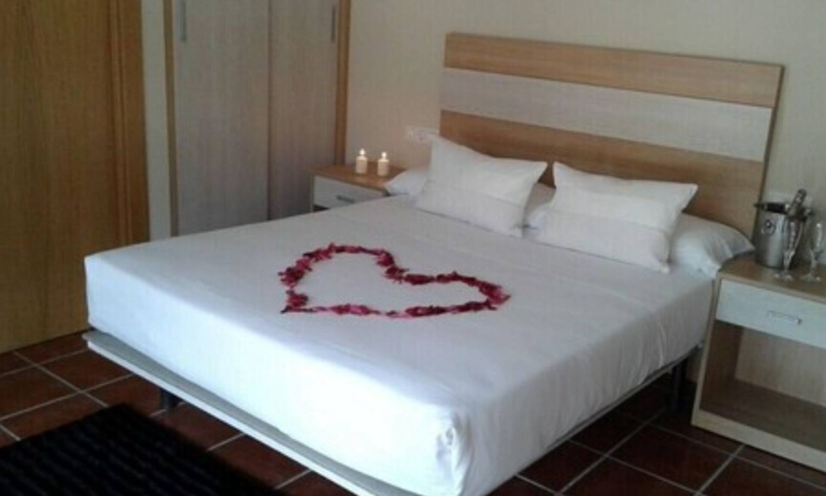 Canales de la Sierra Hostel | Hostal La Villa