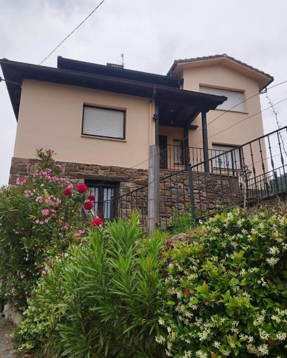 Mieses Hotel | Hostal La Parrilla