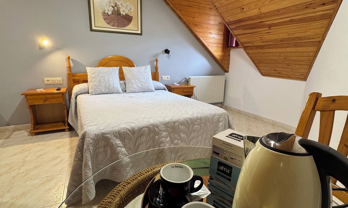 Chisagues Hostel | HOSTAL MARBORE