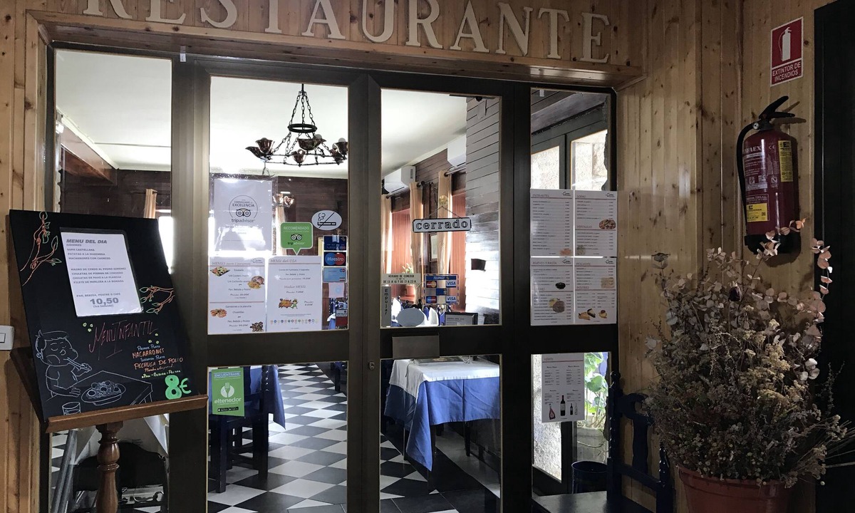 Somosierra Hostel | Hostal Puerto