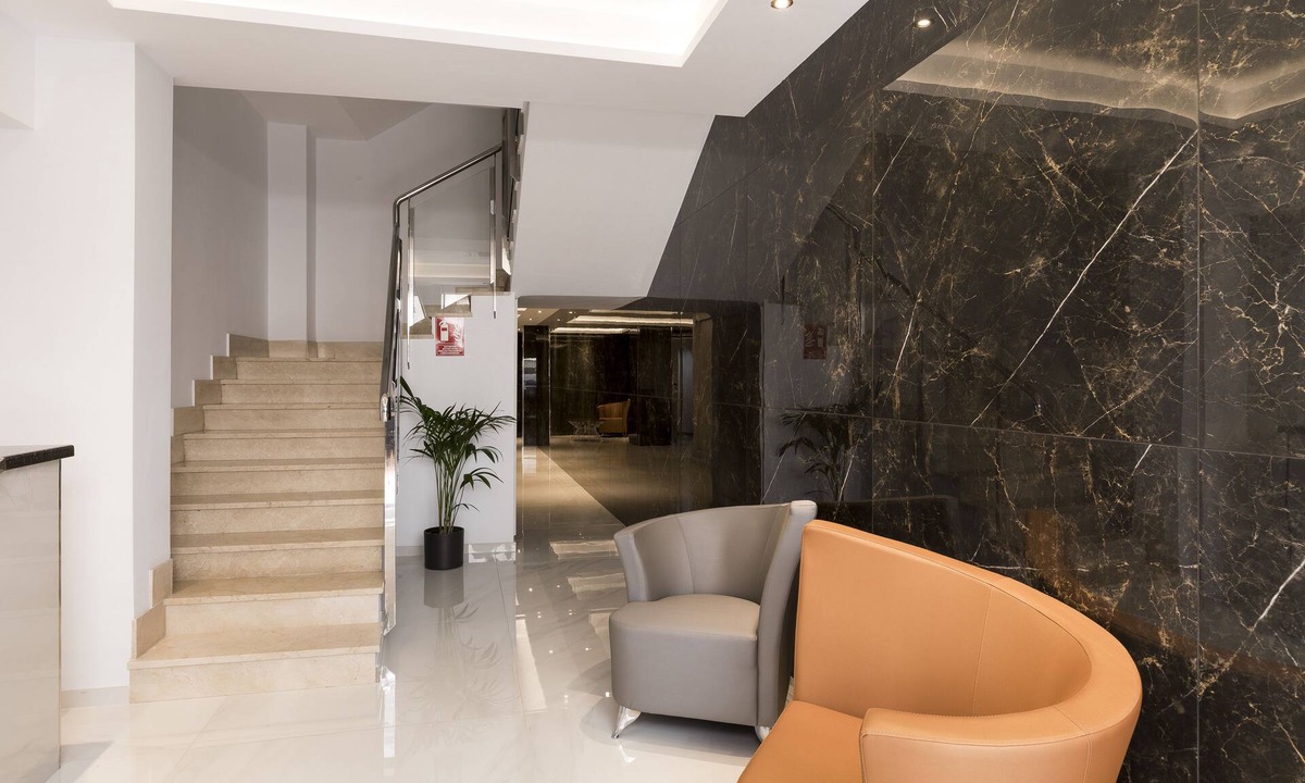 Sant Antoni de Portmany Hostel | Hostal Roca