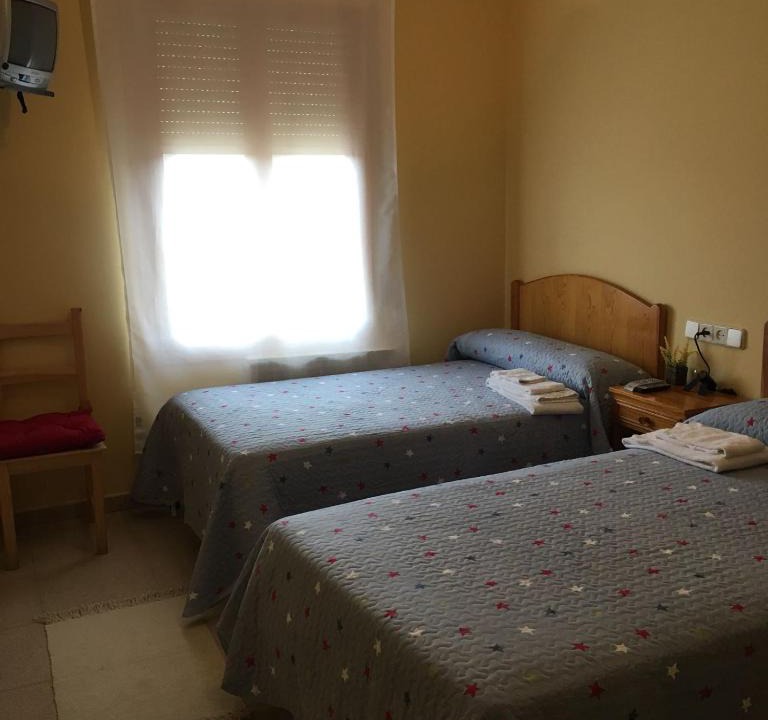 San Miguel de Bernuy House | Hostal RR