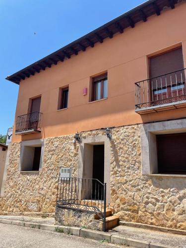 Ucero Hostel | Hostal rural en el Cañón del Río Lobos