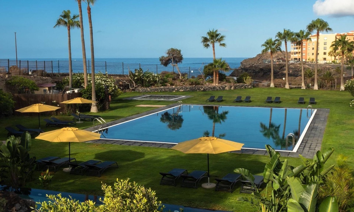 San Miguel de Abona Apartment | Hot pool, sea, wifi pro, gas barbecue, garden, 05