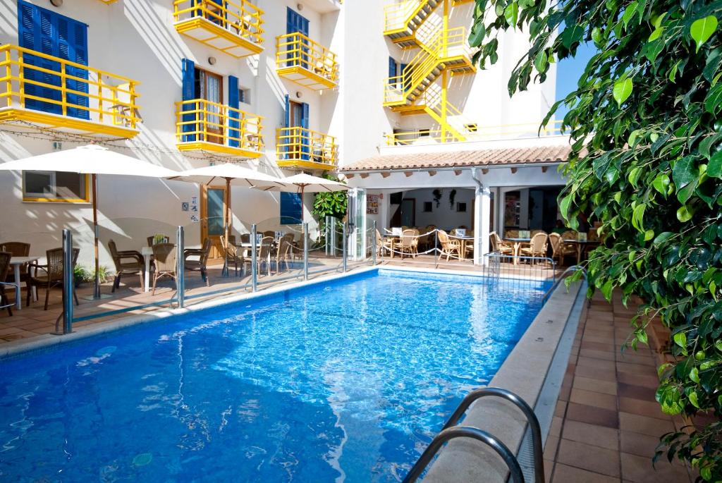 Es Pelats Hotel | Hotel Bellavista