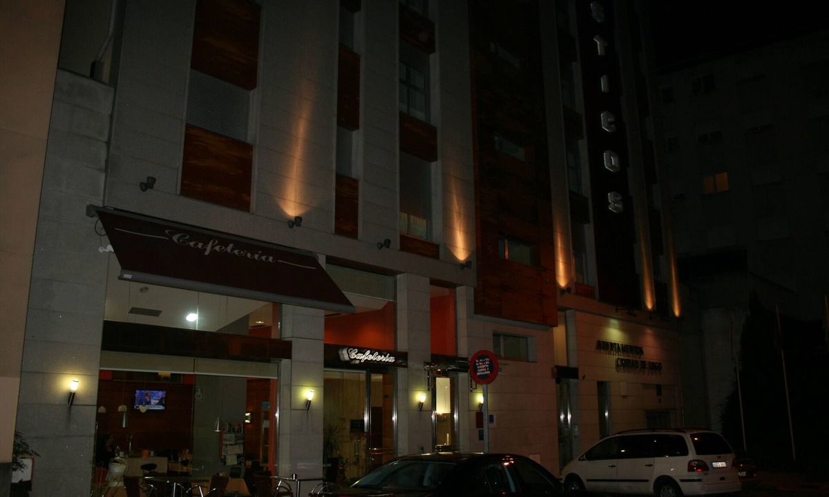 Lugo Apartment | Hotel Ciudad De Lugo