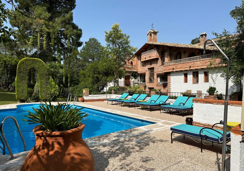 La Iruela Hotel | Hotel Rural Convento Santa Maria de la Sierra