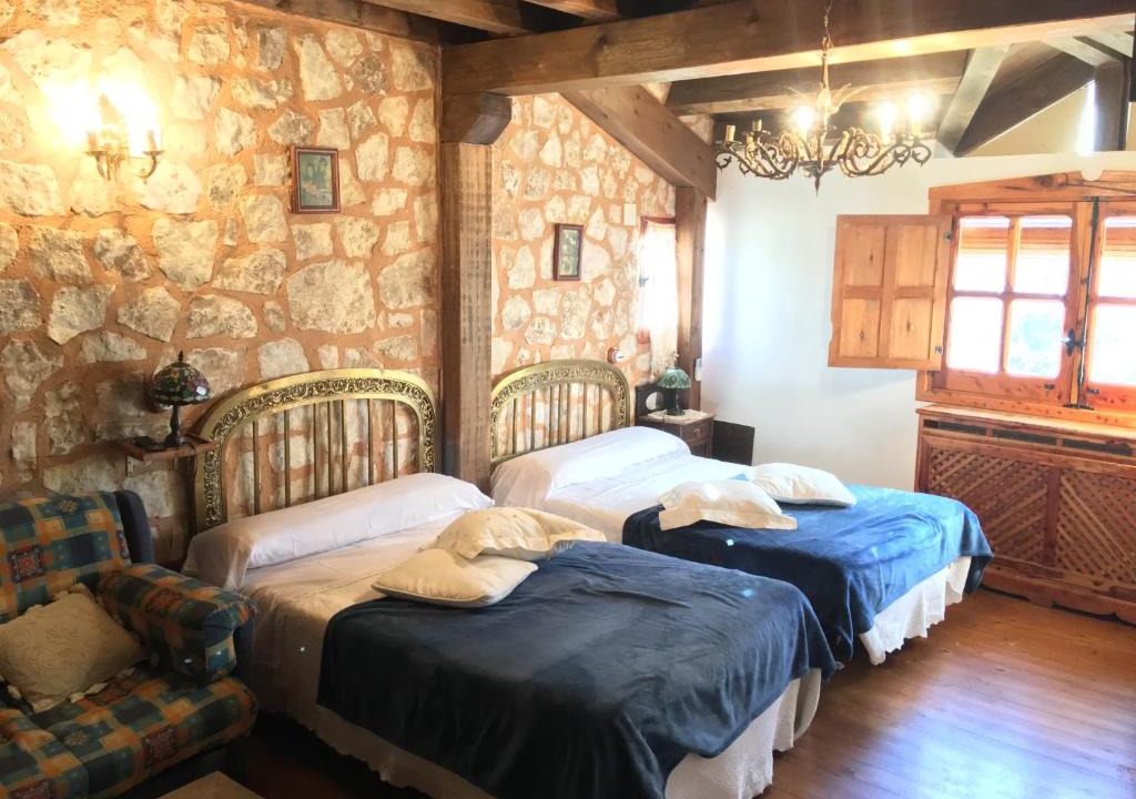 Burgomillodo House | Hotel Rural Pantano de Burgomillodo